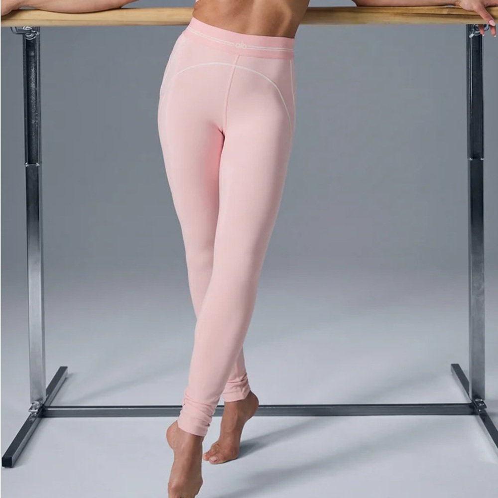 ALO YOGA BALLET PINK HEARTHROB LEGGING
